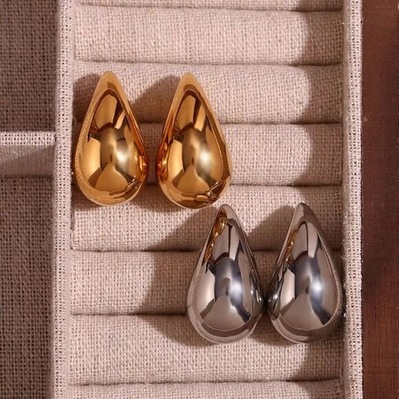 Water💧Drop Lightweight Earrings 18k Gold Plated PVD Stainless Steel - Picture 2 of 11